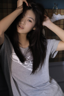 操女生