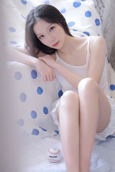 一女多男在疯狂的伦交